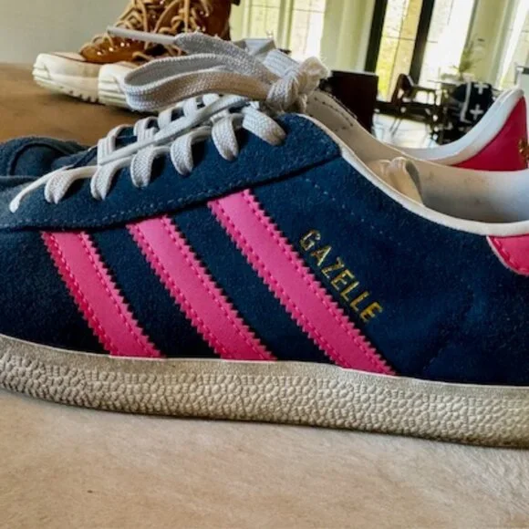 Adidas Gazelle Women’s Sneakers Navy Pink Suede Size 6.5 - Picture 6 of 8